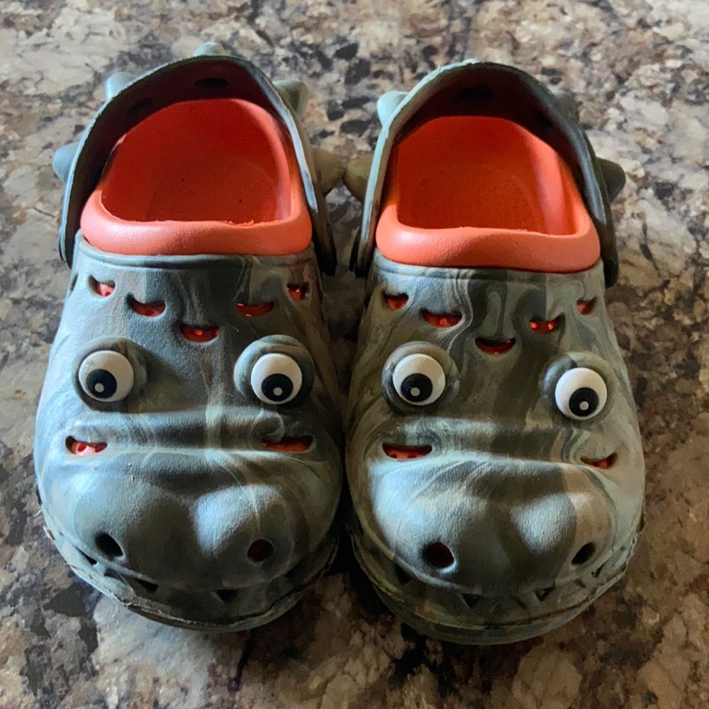 Camouflage 🐊crocs